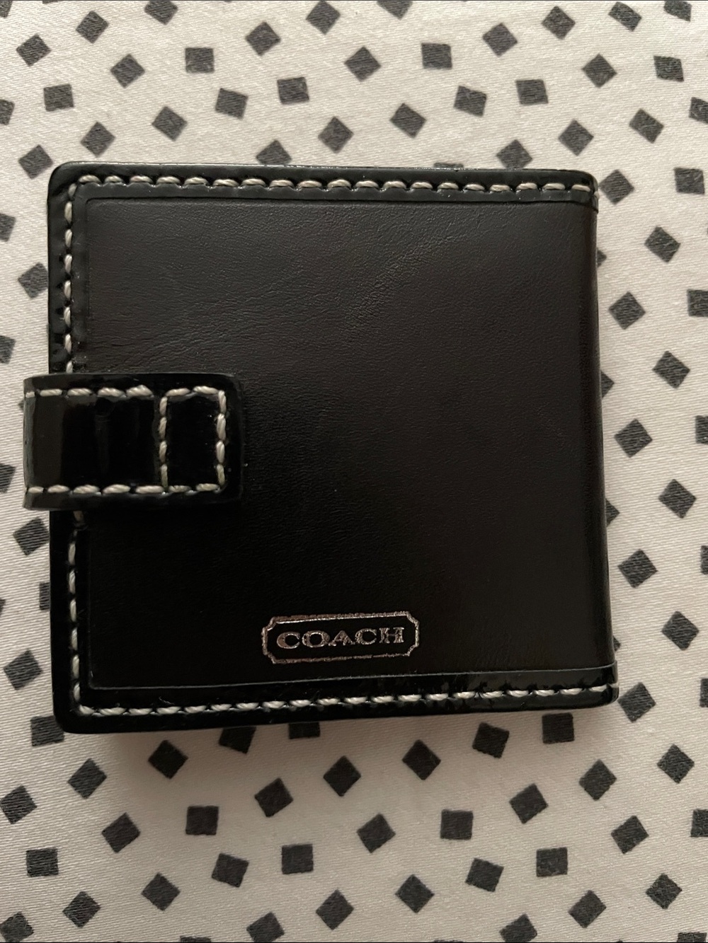 Mini Coach Bifold Photo Holder Wallet - Picture 2 of 7